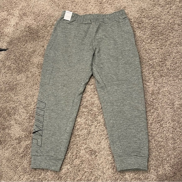 NWT Nike Men's Therma-FIT HBR Tapered Fitness Pants - Picture 3 of 13